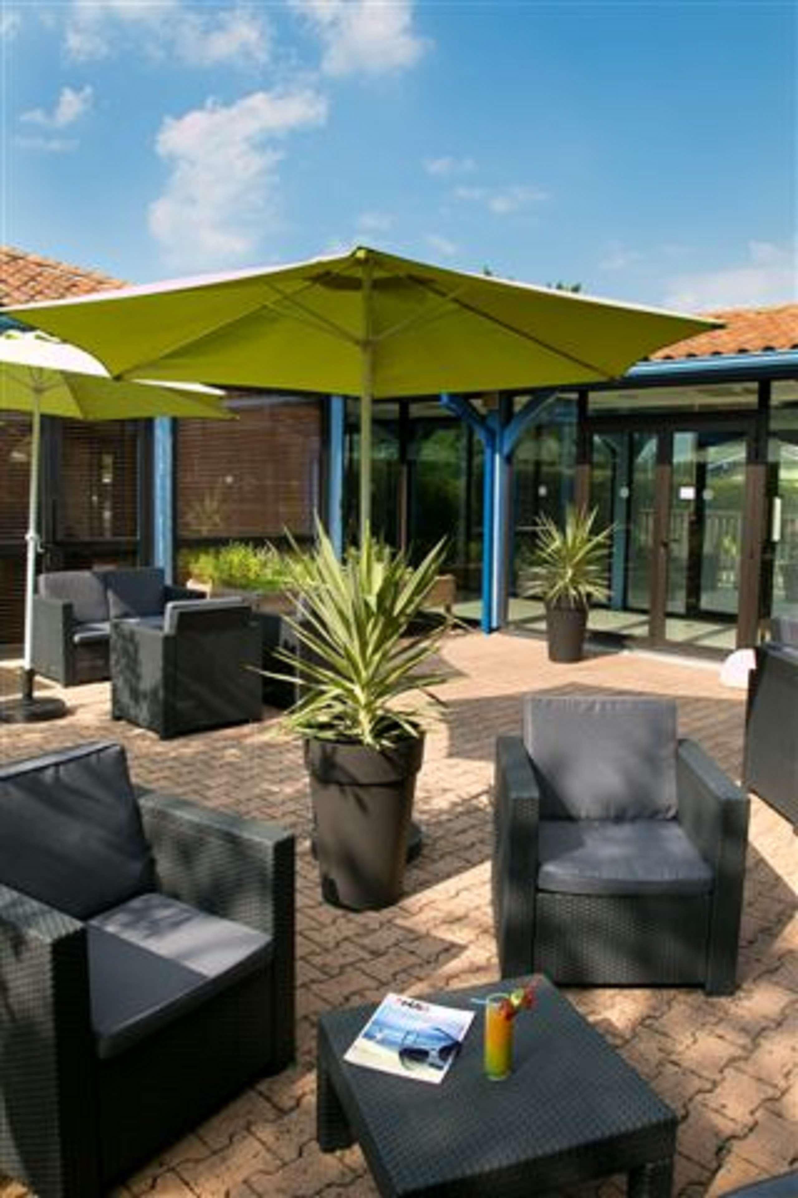 Kyriad Prestige Bordeaux Aeroport Мериньяк Экстерьер фото